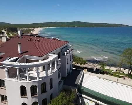 Ashram Hotel Primorsko Dış mekan fotoğraf