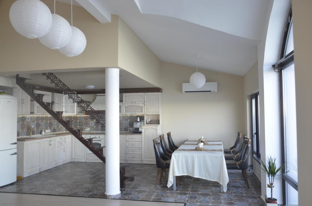 Ashram Hotel Primorsko Dış mekan fotoğraf
