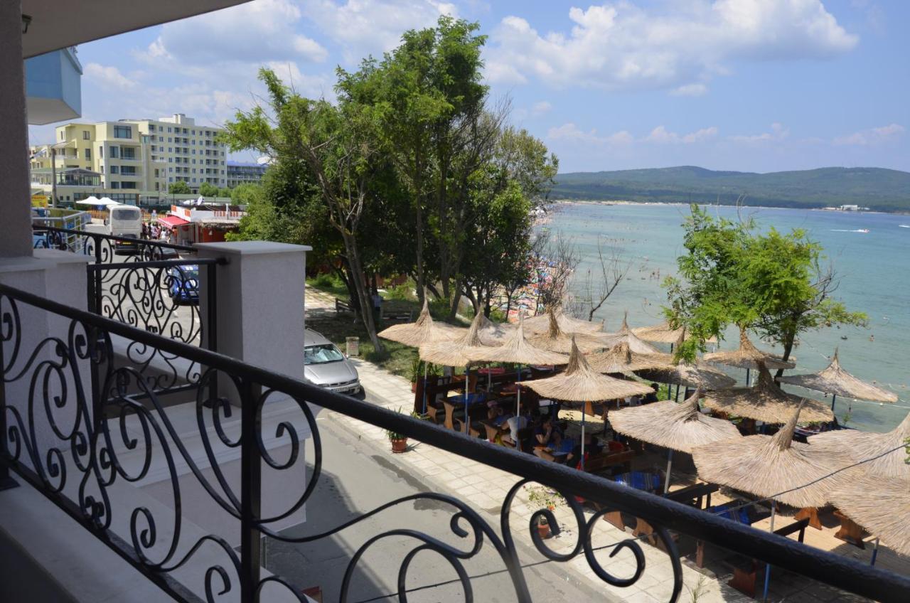 Ashram Hotel Primorsko Dış mekan fotoğraf