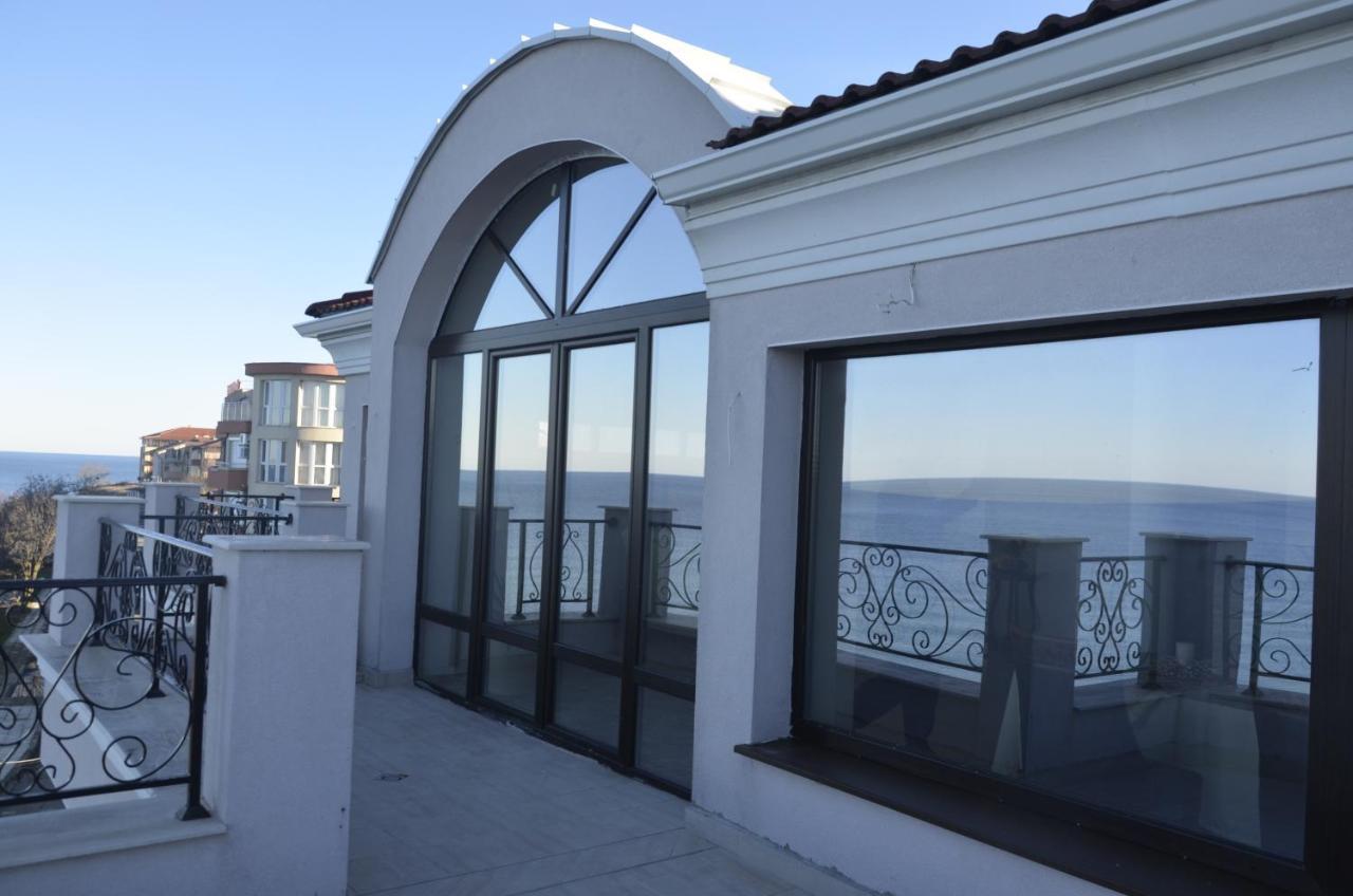 Ashram Hotel Primorsko Dış mekan fotoğraf