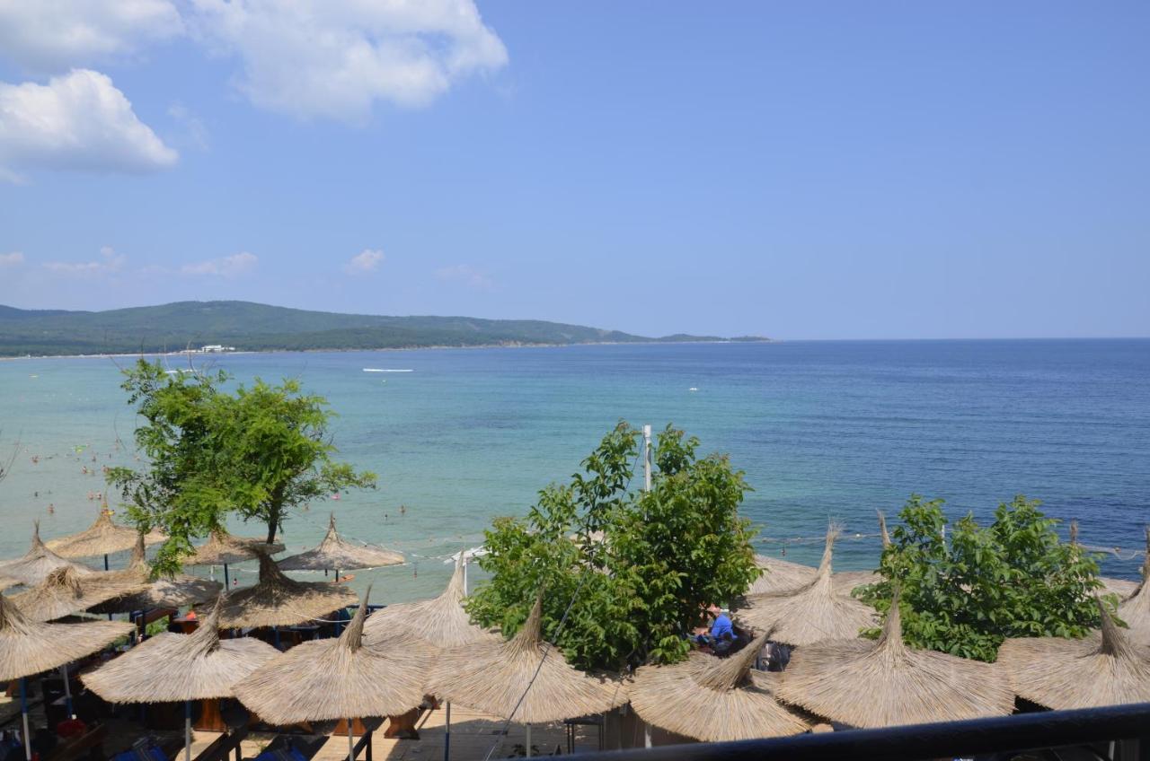 Ashram Hotel Primorsko Dış mekan fotoğraf