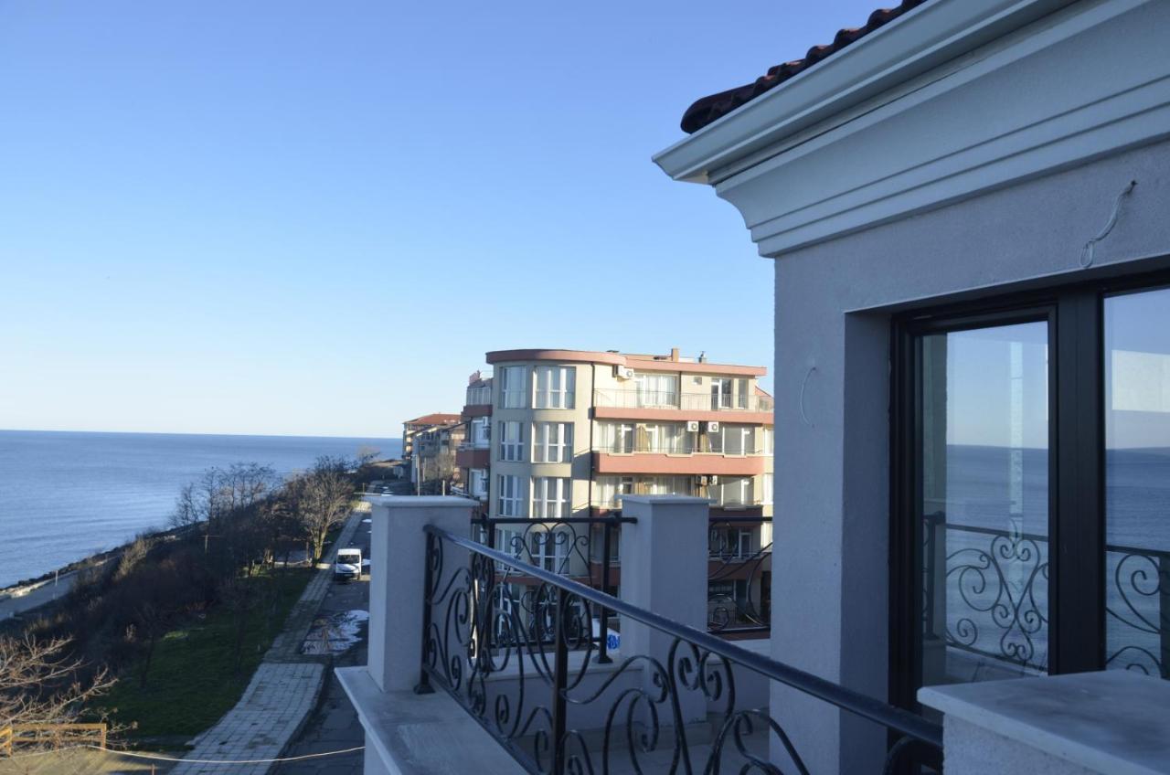 Ashram Hotel Primorsko Dış mekan fotoğraf