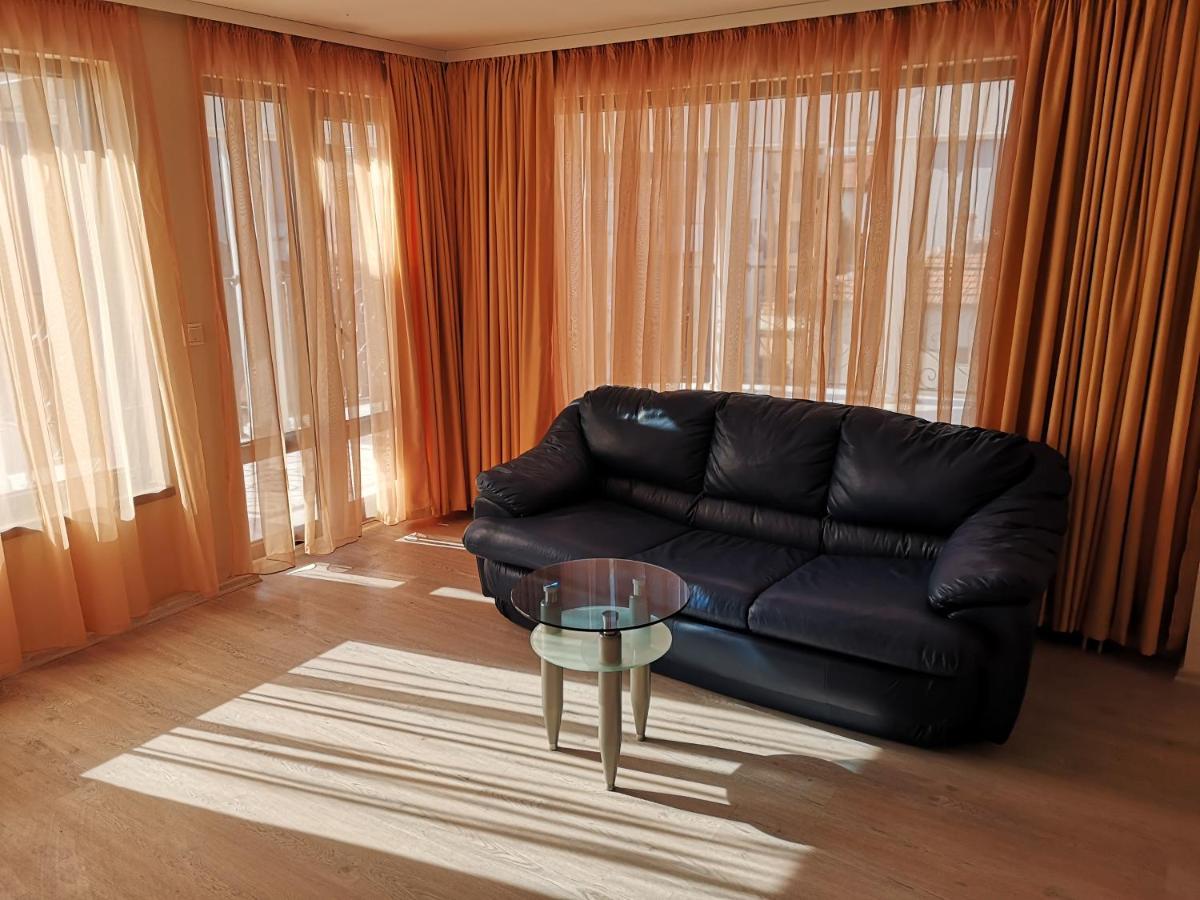 Ashram Hotel Primorsko Dış mekan fotoğraf